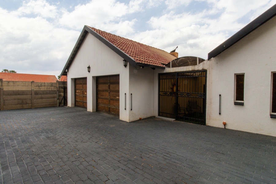 3 Bedroom Property for Sale in The Reeds Gauteng