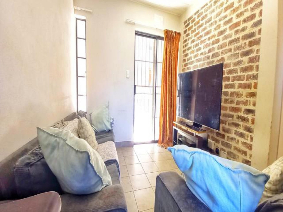 2 Bedroom Property for Sale in Lotus Gardens Gauteng