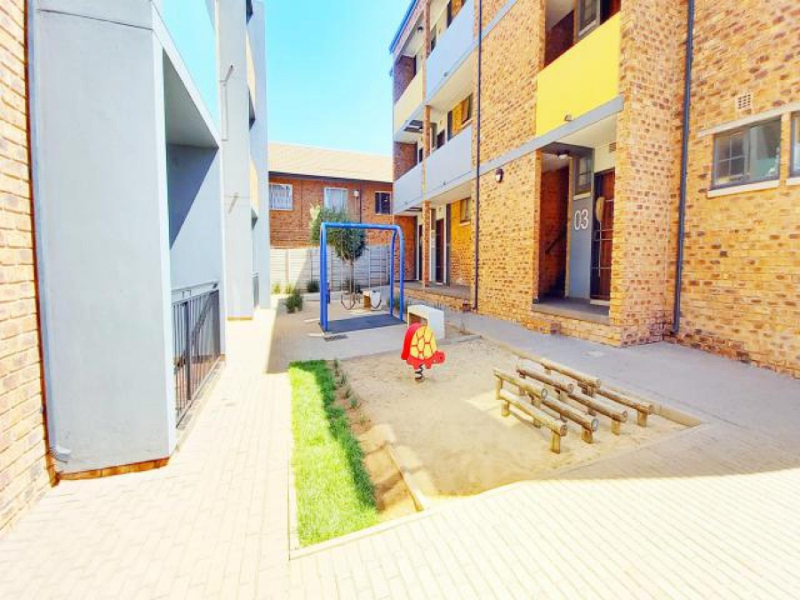 2 Bedroom Property for Sale in Lotus Gardens Gauteng