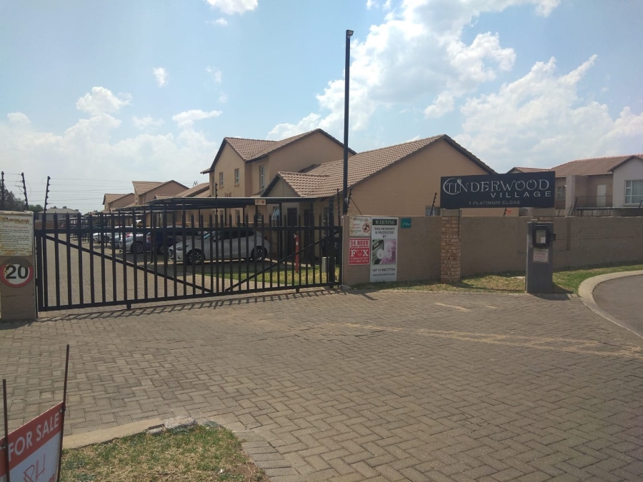 2 Bedroom Property for Sale in Albertsdal Gauteng