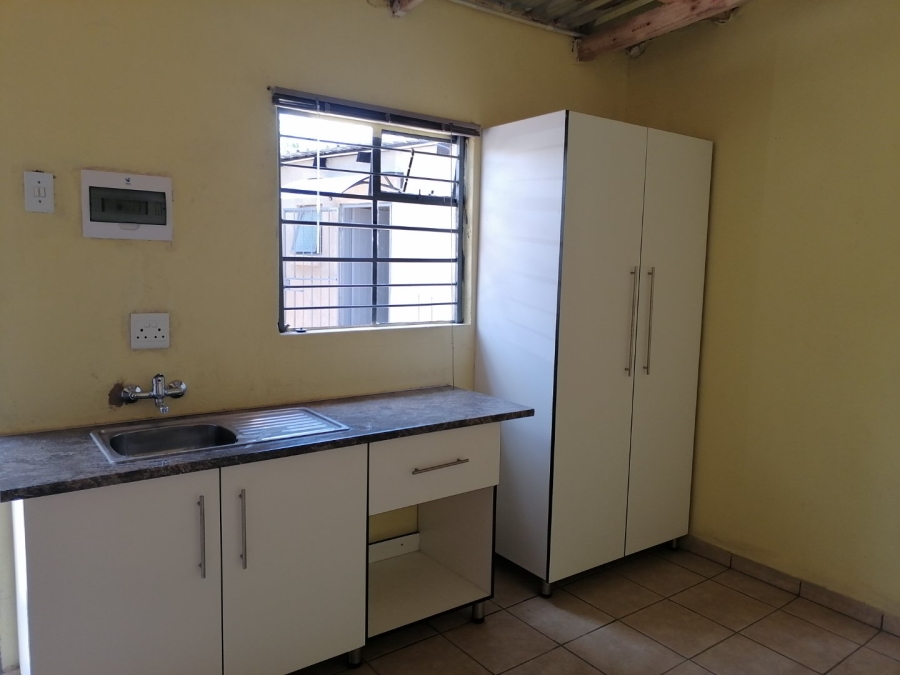 To Let 1 Bedroom Property for Rent in Soshanguve South Ext 4 Gauteng