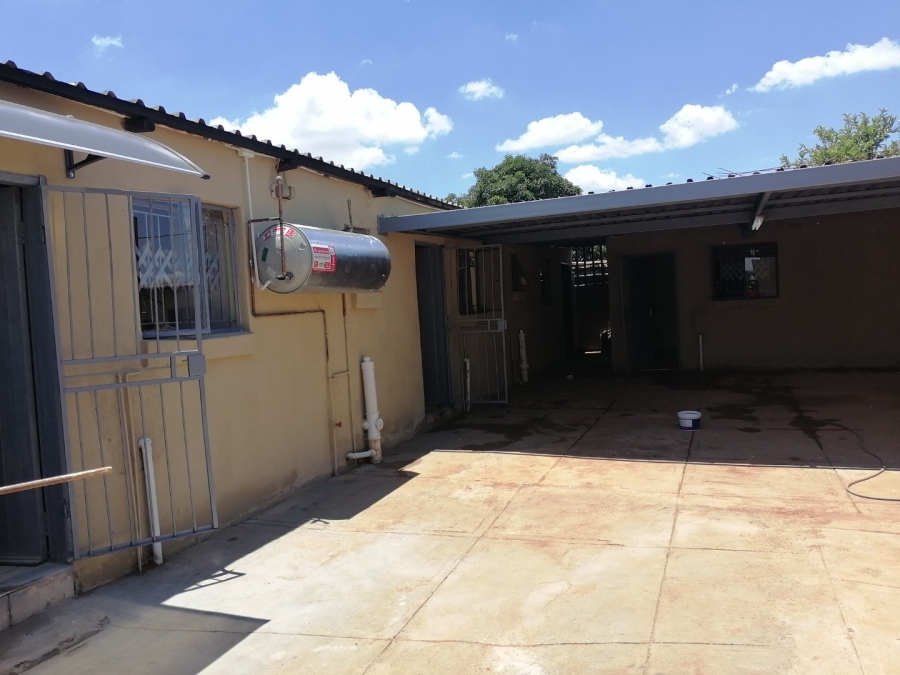 To Let 1 Bedroom Property for Rent in Soshanguve South Ext 4 Gauteng