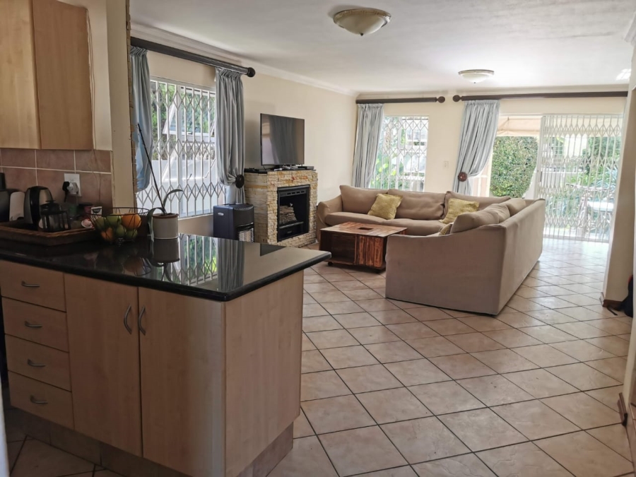 To Let 3 Bedroom Property for Rent in Magaliessig Gauteng