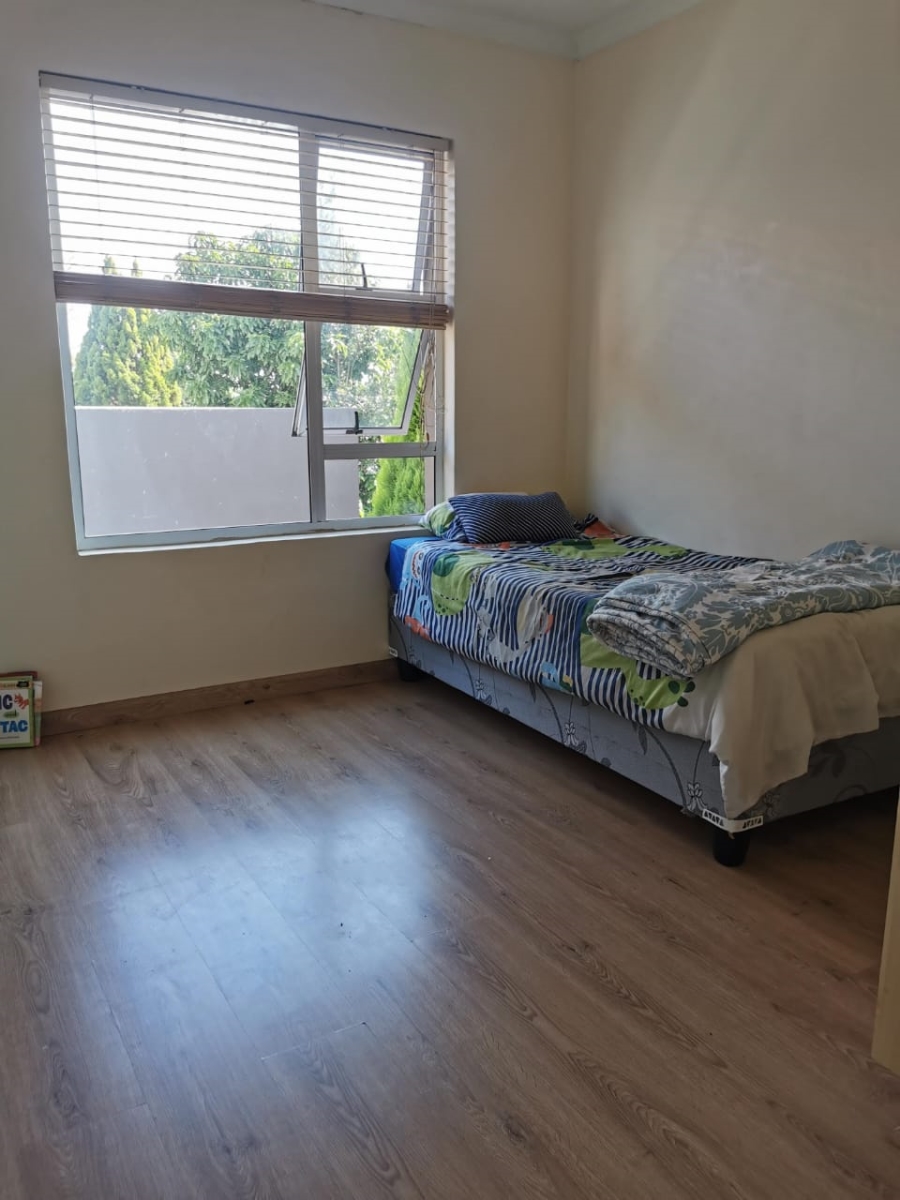 To Let 3 Bedroom Property for Rent in Magaliessig Gauteng