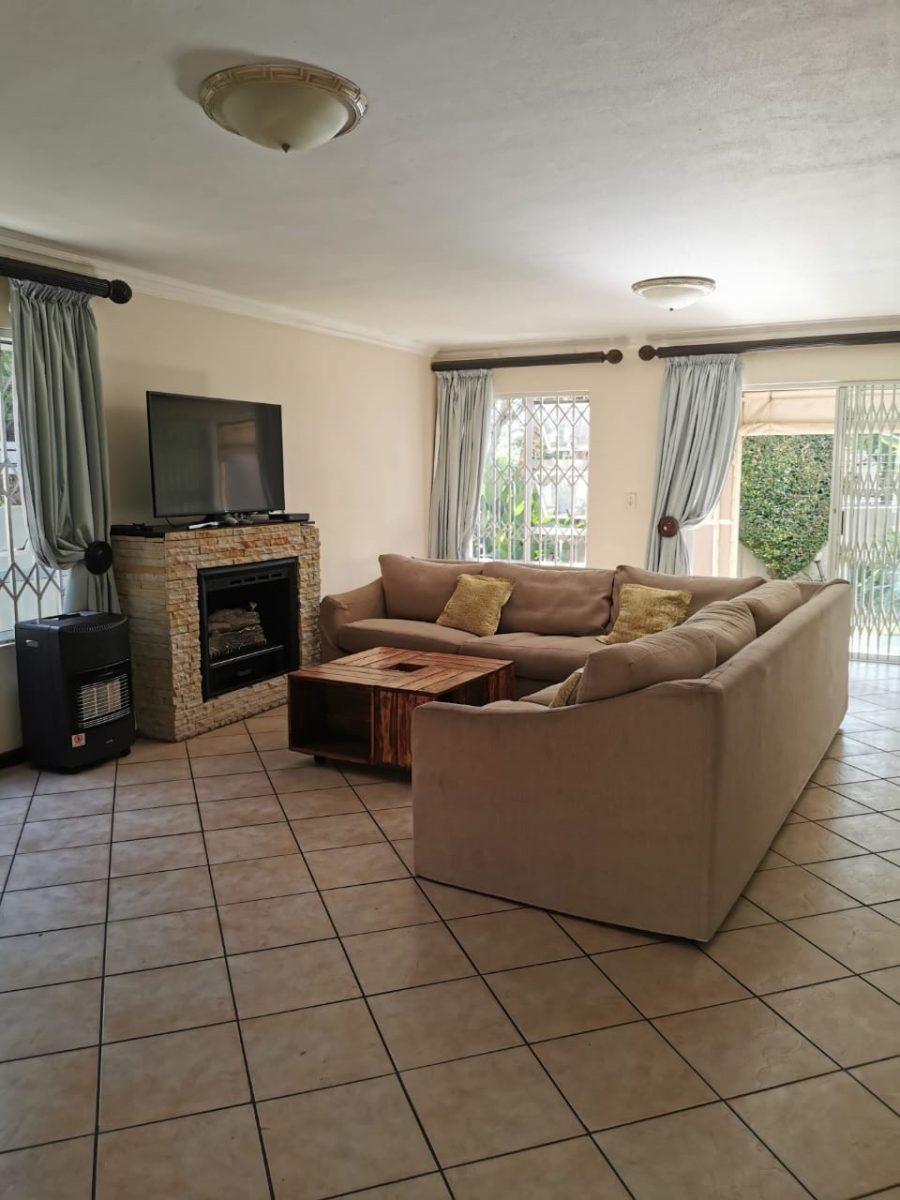 To Let 3 Bedroom Property for Rent in Magaliessig Gauteng