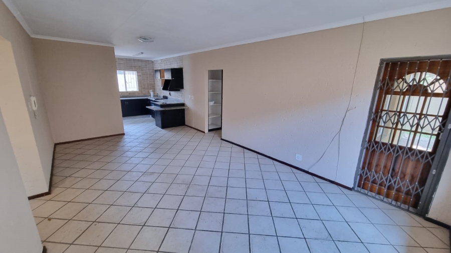 3 Bedroom Property for Sale in Amberfield Gauteng