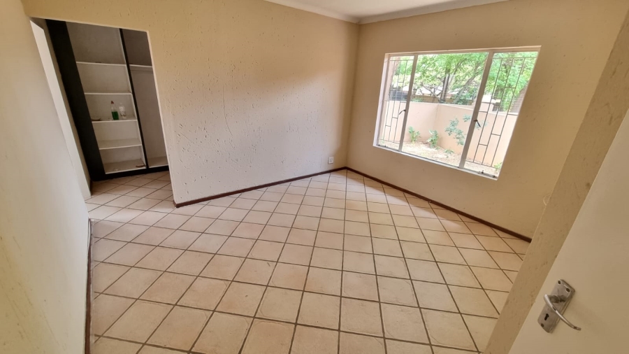 3 Bedroom Property for Sale in Amberfield Gauteng