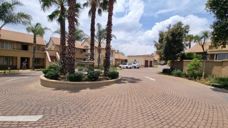 3 Bedroom Property for Sale in Amberfield Gauteng