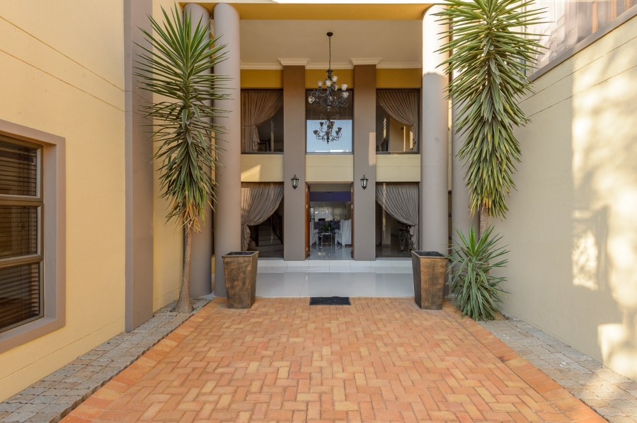 5 Bedroom Property for Sale in Meyersdal Nature Estate Gauteng