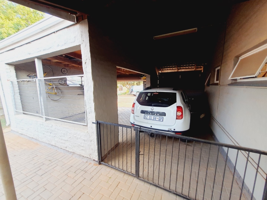 To Let 4 Bedroom Property for Rent in Elardus Park Gauteng