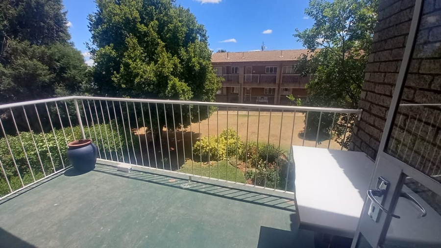 2 Bedroom Property for Sale in Rant En Dal Gauteng