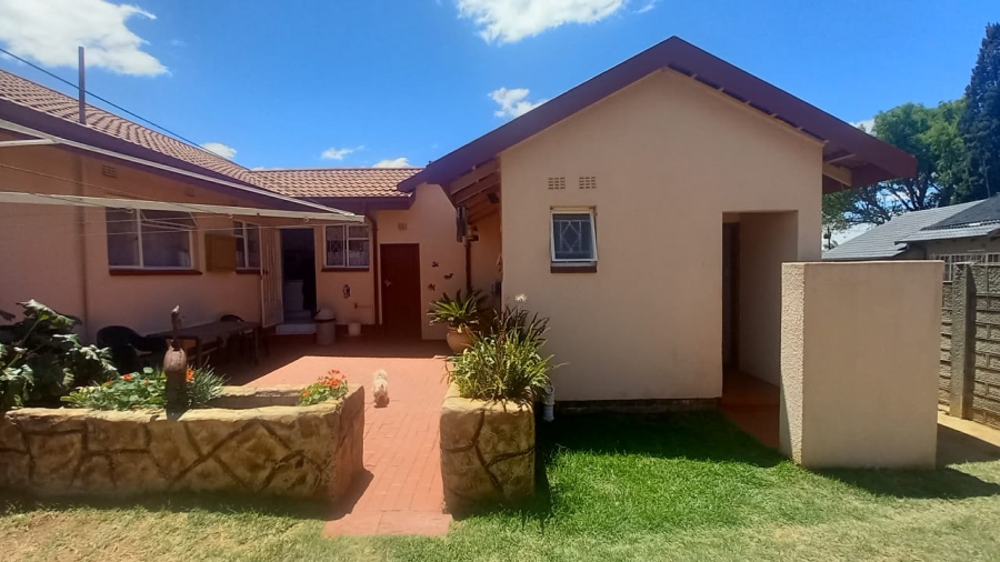 3 Bedroom Property for Sale in Rant En Dal Gauteng