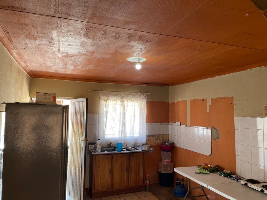 4 Bedroom Property for Sale in Soshanguve FF Gauteng