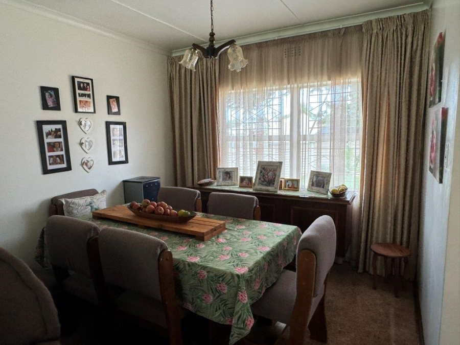 3 Bedroom Property for Sale in Birchleigh Gauteng