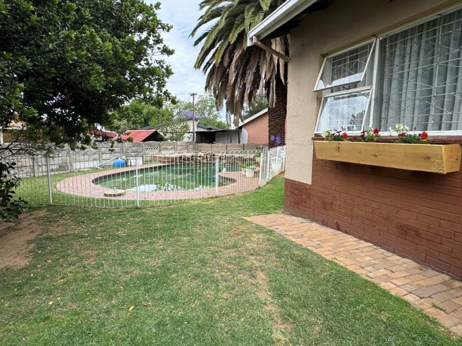 3 Bedroom Property for Sale in Birchleigh Gauteng