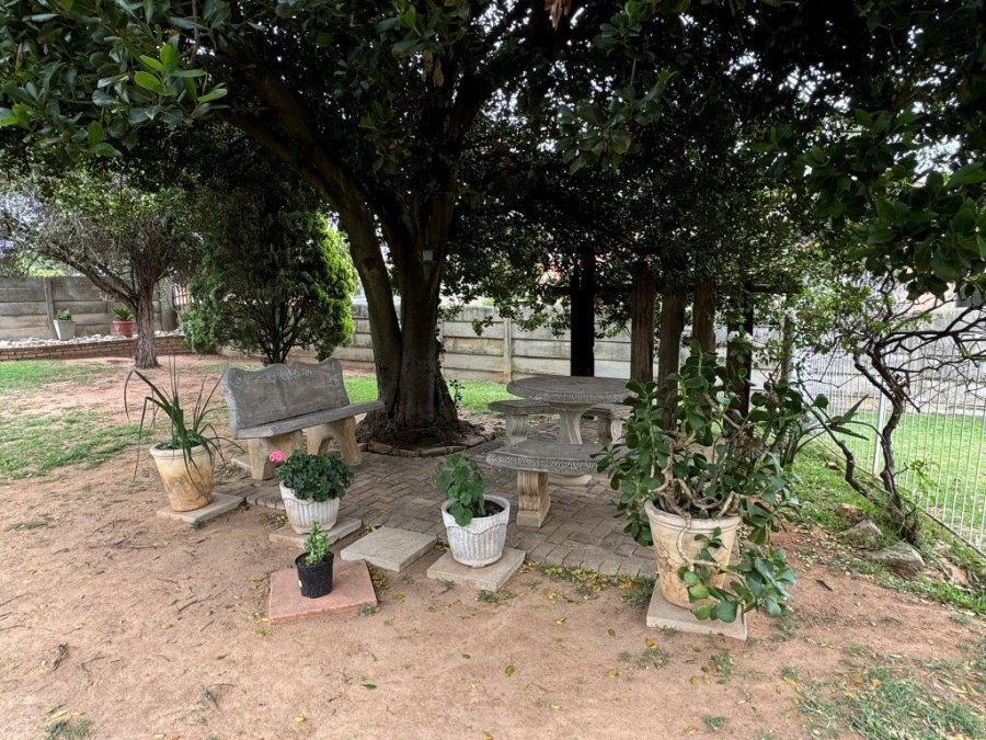 3 Bedroom Property for Sale in Birchleigh Gauteng