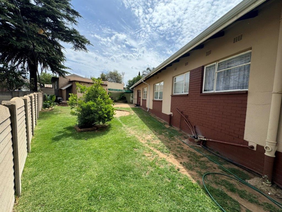 3 Bedroom Property for Sale in Birchleigh Gauteng