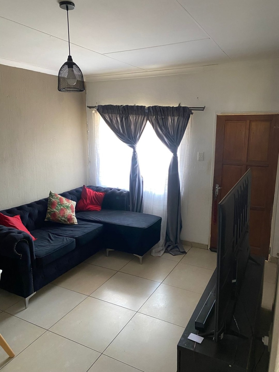 2 Bedroom Property for Sale in Germiston Central Gauteng