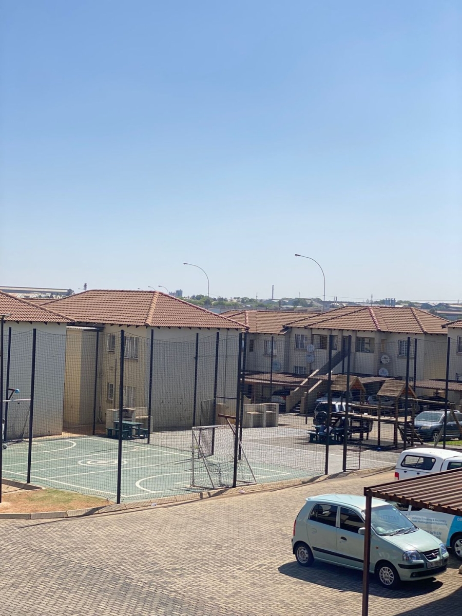 2 Bedroom Property for Sale in Germiston Central Gauteng