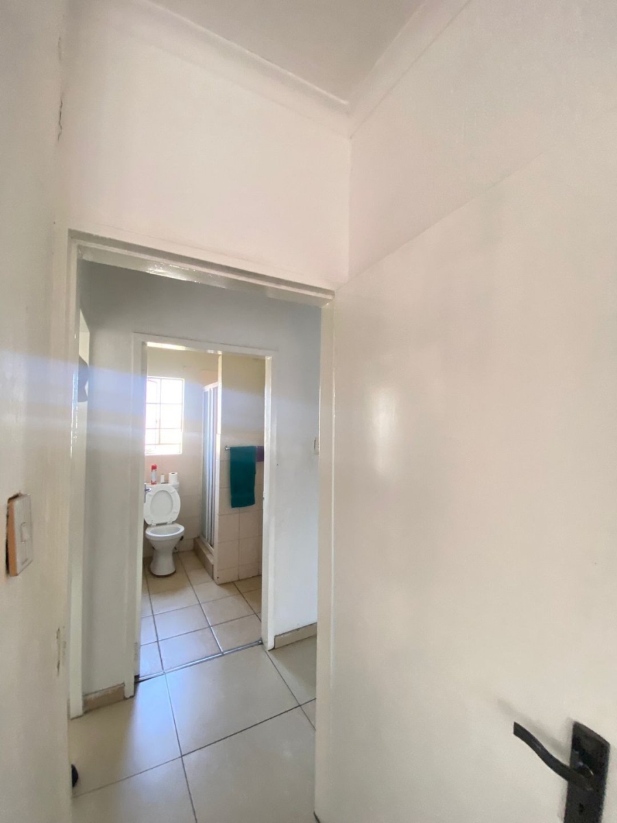 2 Bedroom Property for Sale in Germiston Central Gauteng