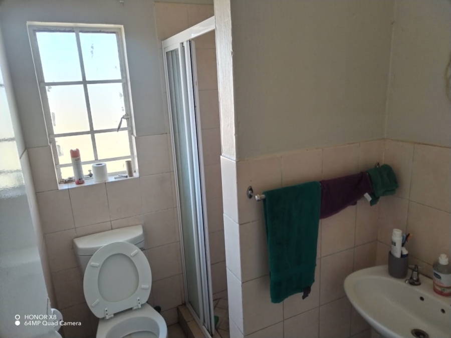 2 Bedroom Property for Sale in Germiston Central Gauteng