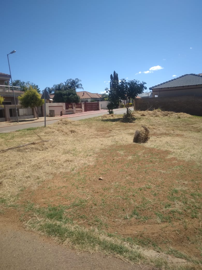  Bedroom Property for Sale in Chantelle Gauteng