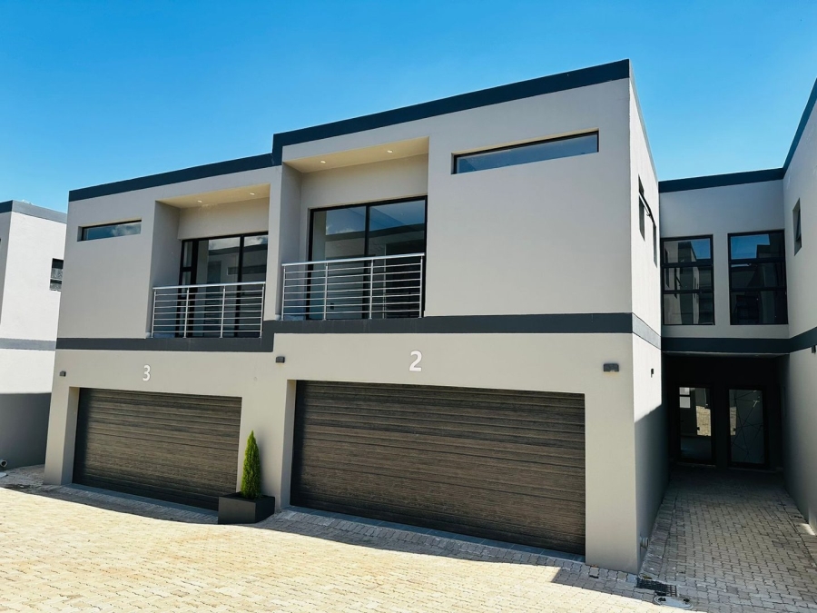 3 Bedroom Property for Sale in Bryanston Gauteng