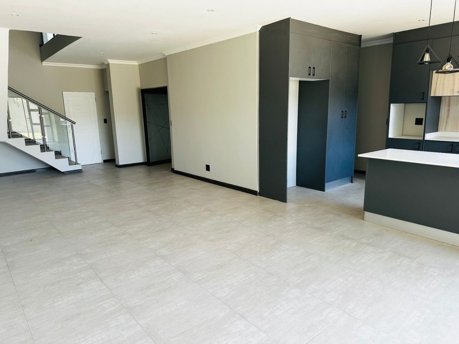 3 Bedroom Property for Sale in Bryanston Gauteng