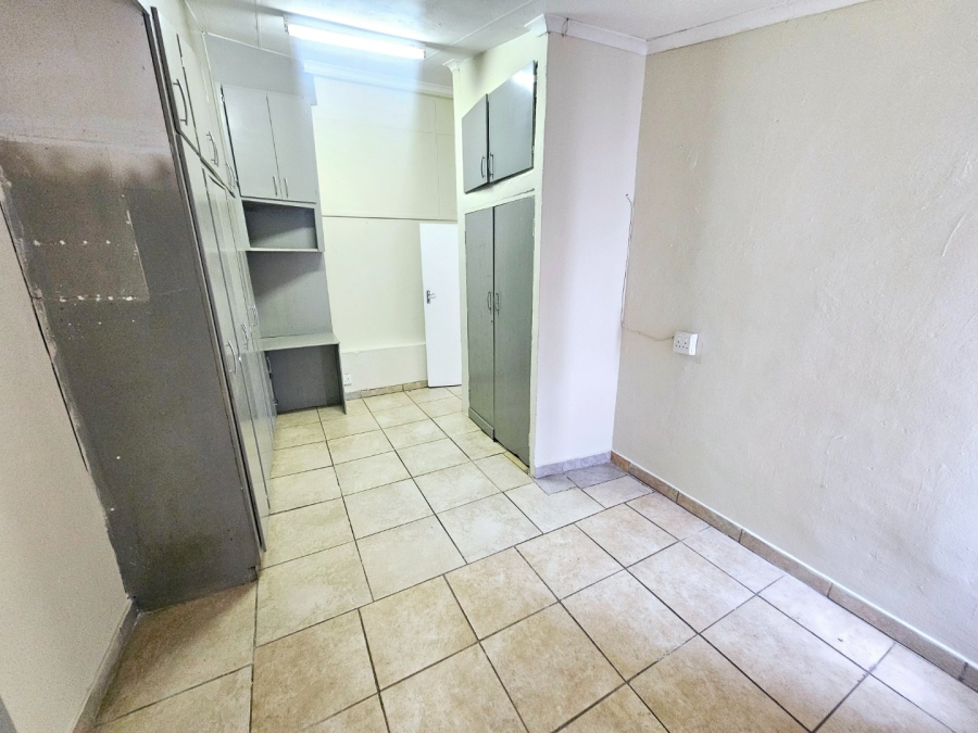 To Let 2 Bedroom Property for Rent in Erasmia Gauteng