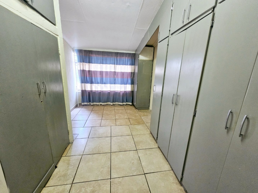 To Let 2 Bedroom Property for Rent in Erasmia Gauteng