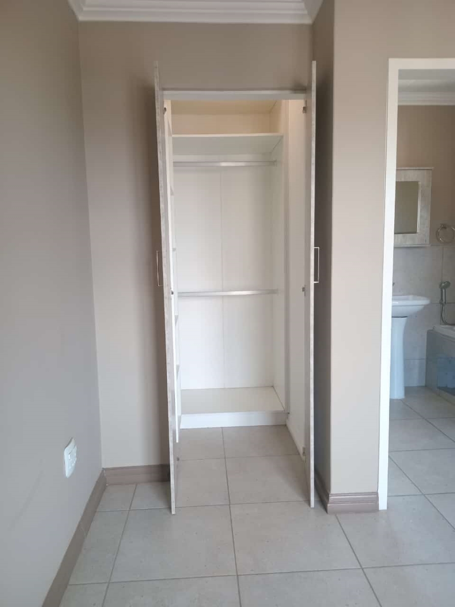 2 Bedroom Property for Sale in Amberfield Gauteng