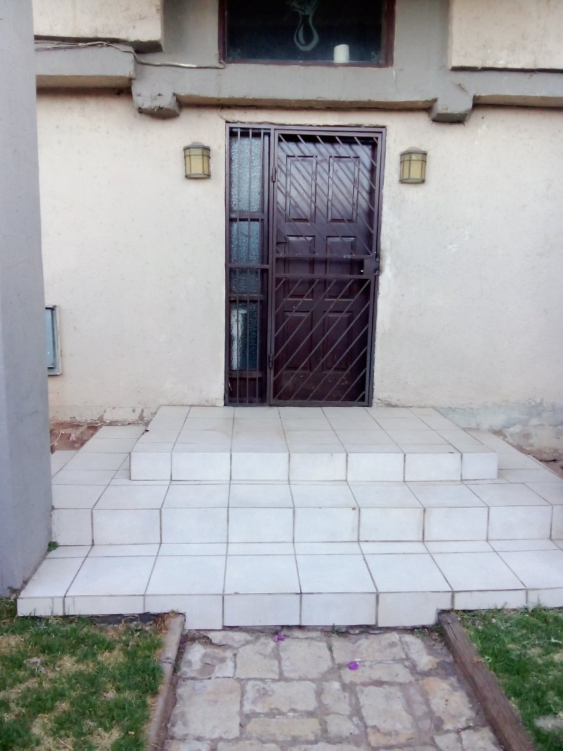 10 Bedroom Property for Sale in Brixton Gauteng