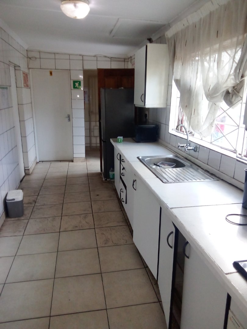 10 Bedroom Property for Sale in Brixton Gauteng