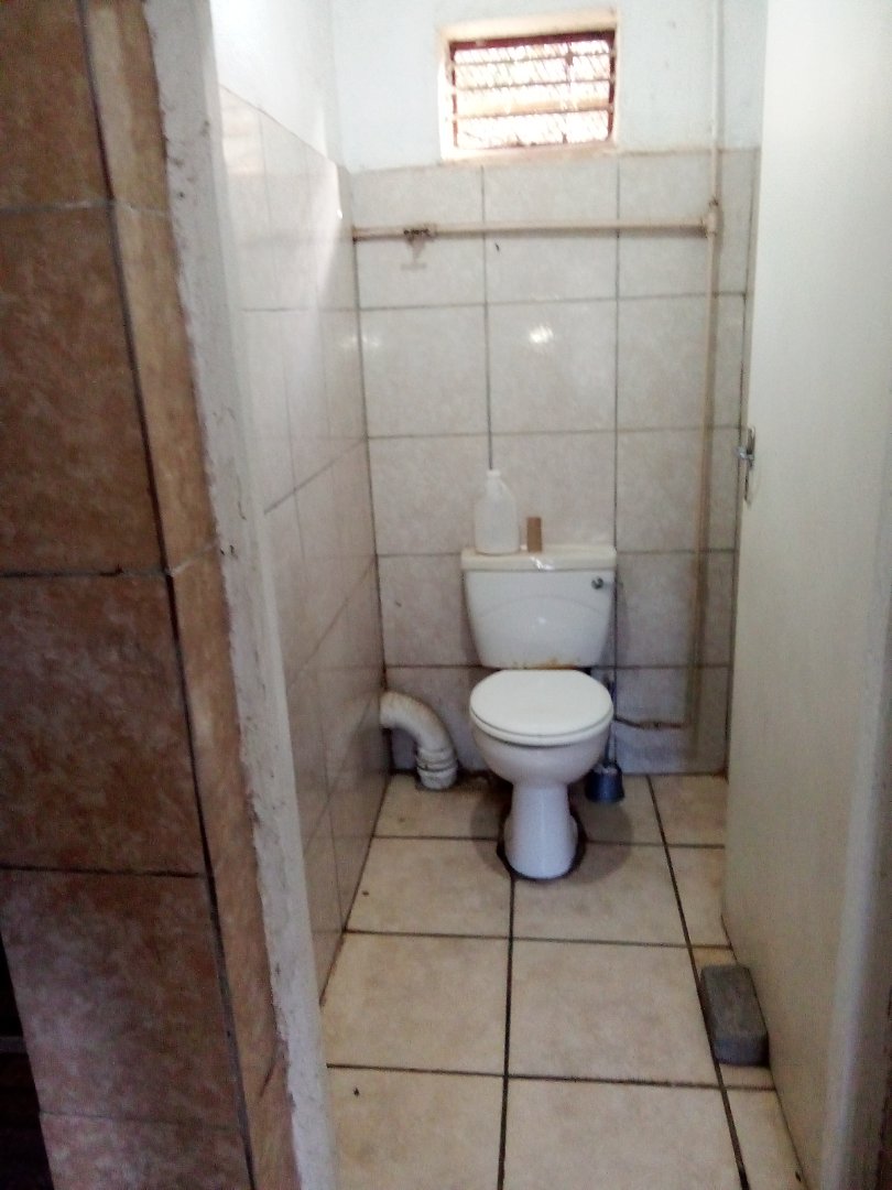 10 Bedroom Property for Sale in Brixton Gauteng