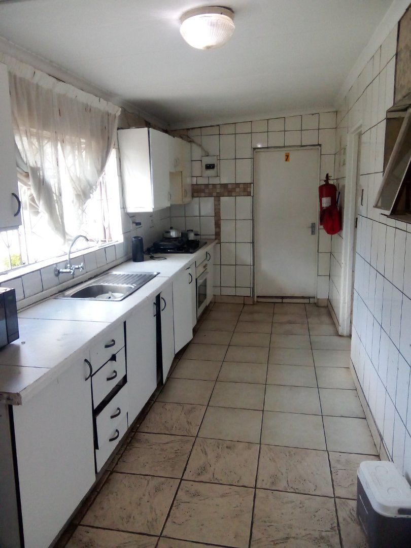 10 Bedroom Property for Sale in Brixton Gauteng