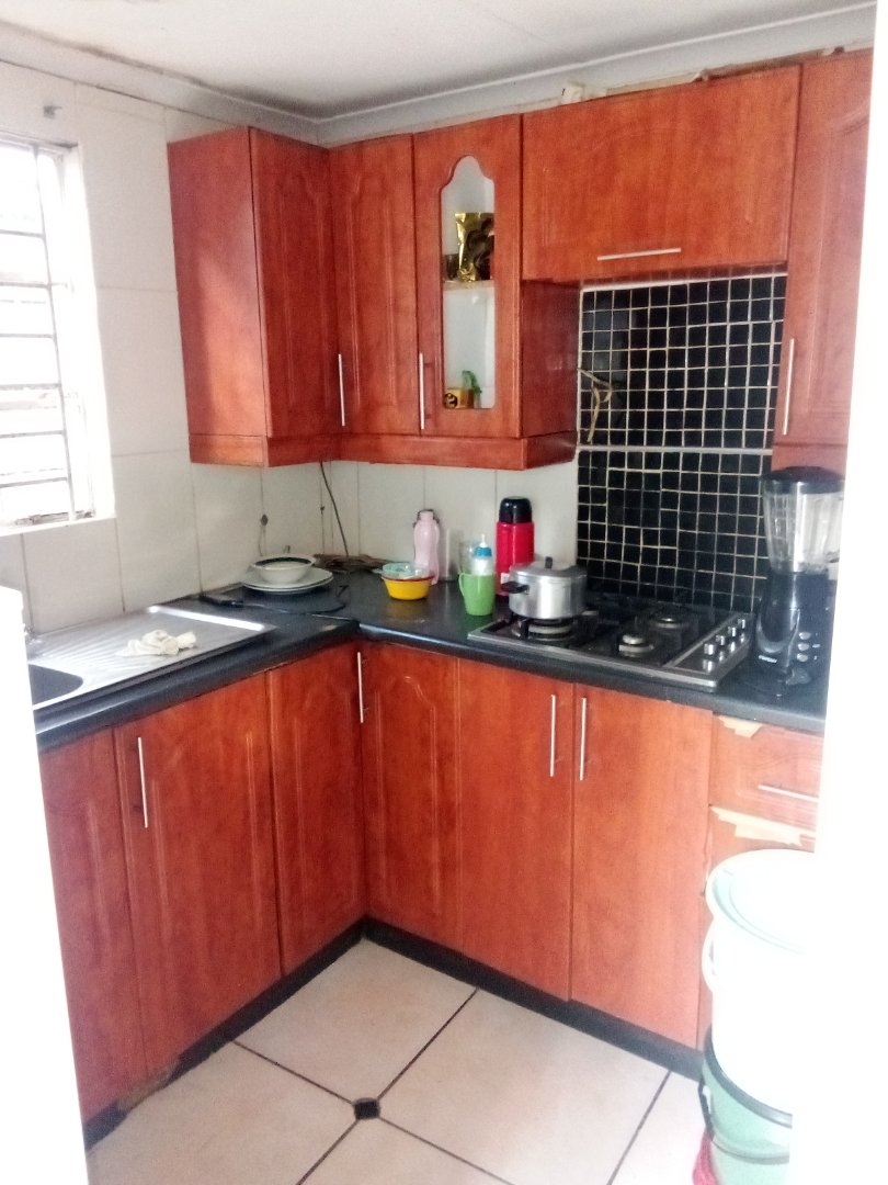 10 Bedroom Property for Sale in Brixton Gauteng