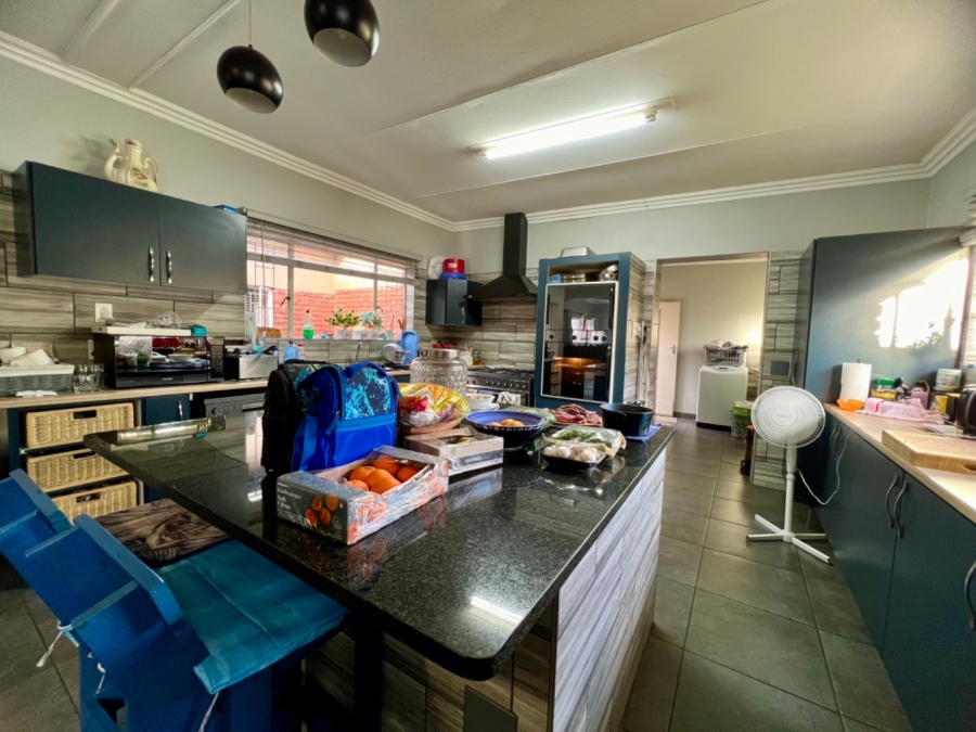 3 Bedroom Property for Sale in Constantia Park Gauteng