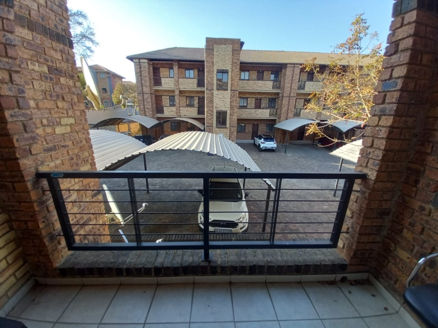 To Let 2 Bedroom Property for Rent in Erand Gardens Gauteng