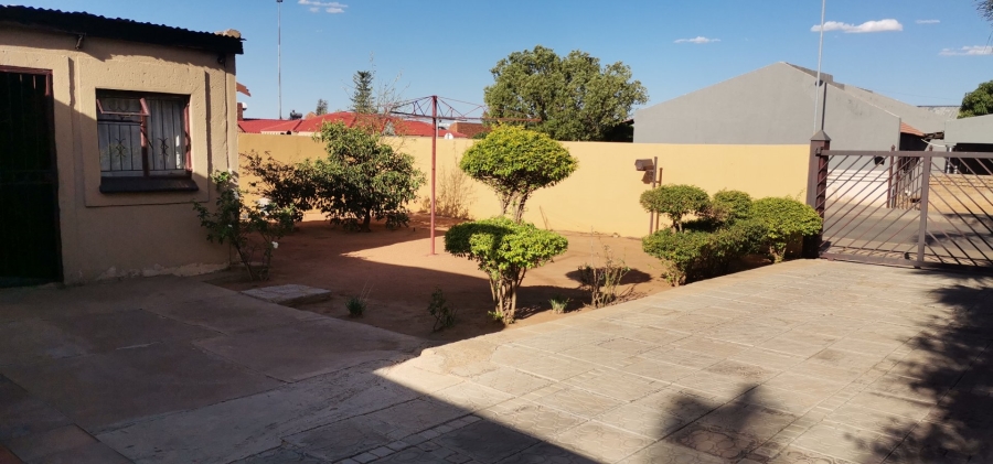 2 Bedroom Property for Sale in Soshanguve BB Gauteng