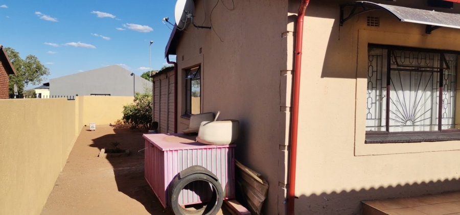 2 Bedroom Property for Sale in Soshanguve BB Gauteng