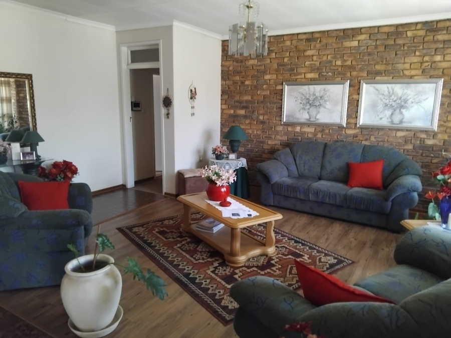 4 Bedroom Property for Sale in Pomona Gauteng