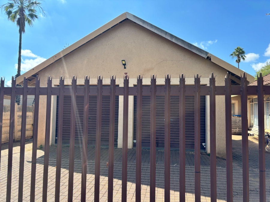 6 Bedroom Property for Sale in Bester Gauteng