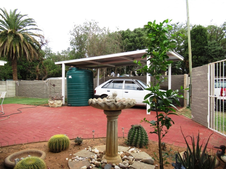 2 Bedroom Property for Sale in Erasmus Gauteng