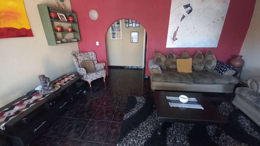 4 Bedroom Property for Sale in Witpoortjie Gauteng