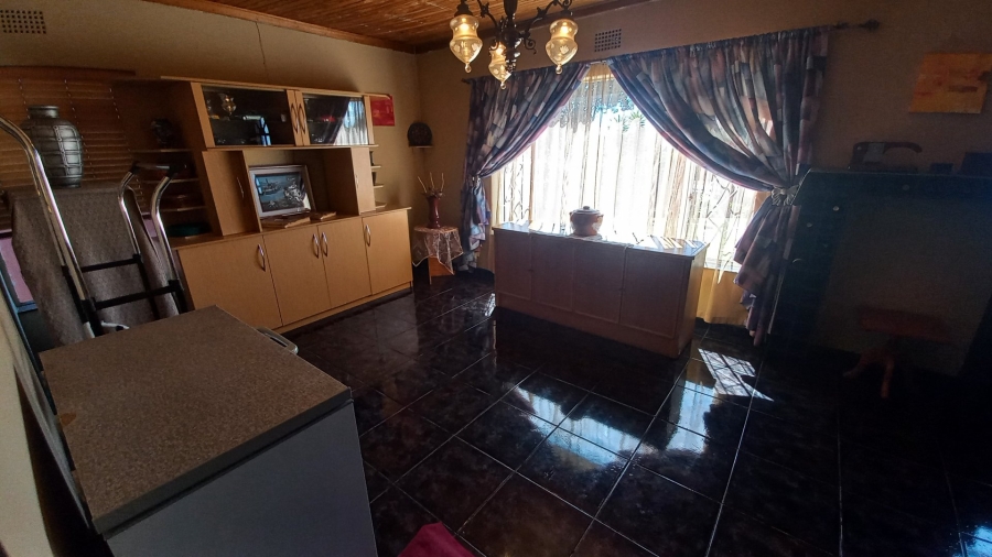 4 Bedroom Property for Sale in Witpoortjie Gauteng