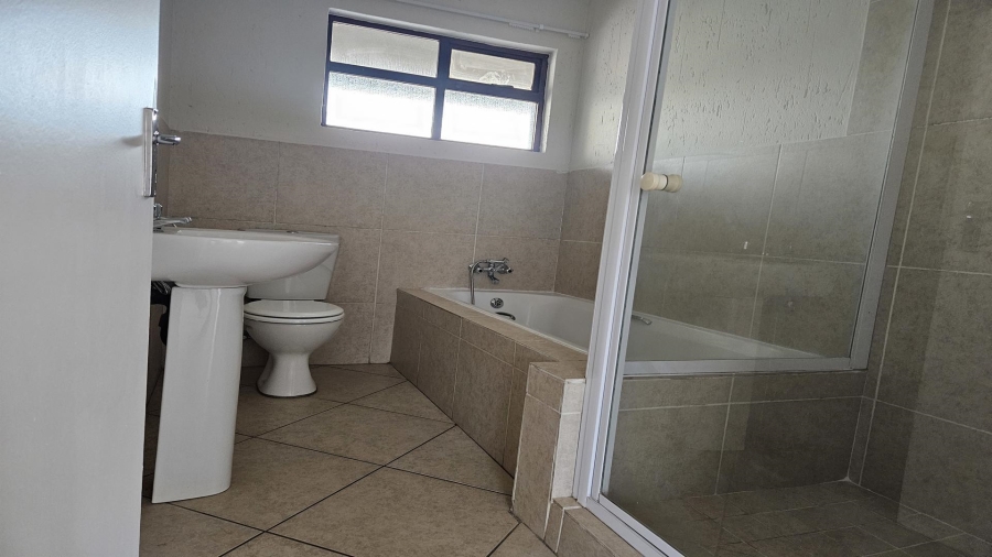 2 Bedroom Property for Sale in Eveleigh Gauteng