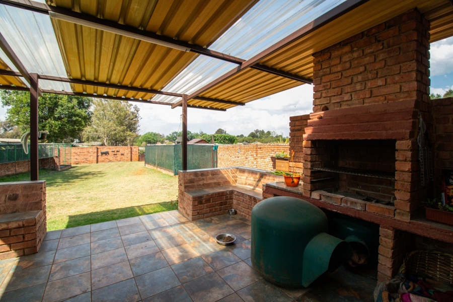 3 Bedroom Property for Sale in Bredell Gauteng