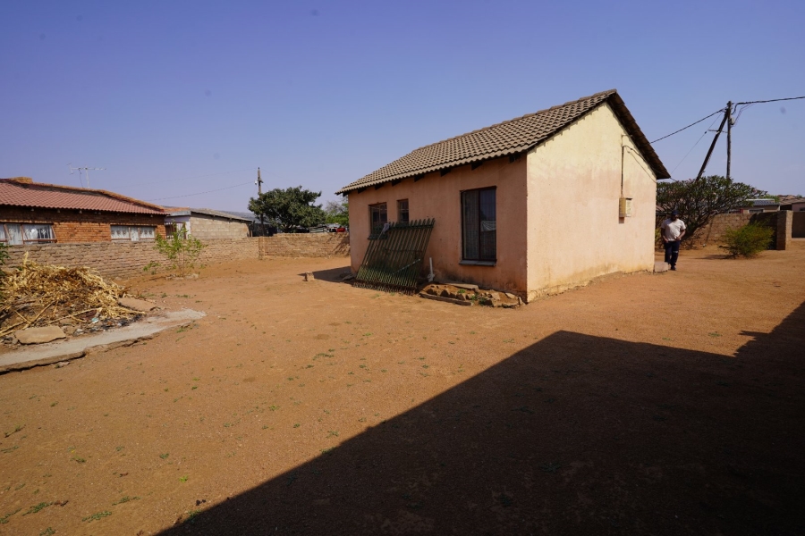 2 Bedroom Property for Sale in Soshanguve JJ Gauteng