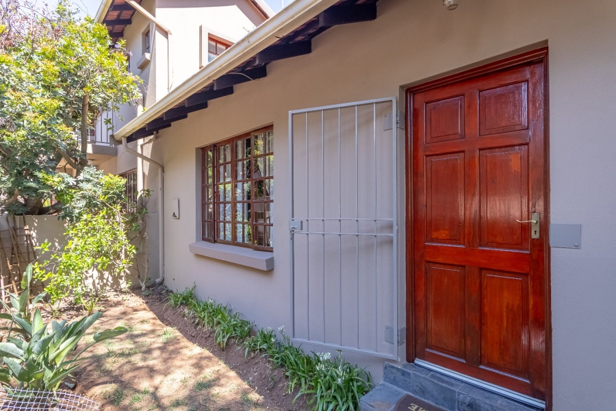 5 Bedroom Property for Sale in Florida Park Gauteng