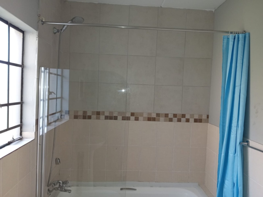 1 Bedroom Property for Sale in Grand Central Gauteng